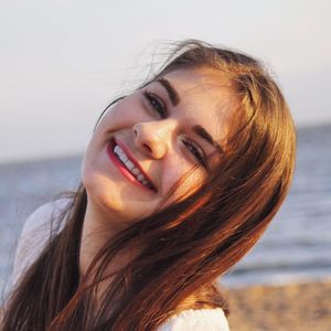 Meet your Posher, Natalie