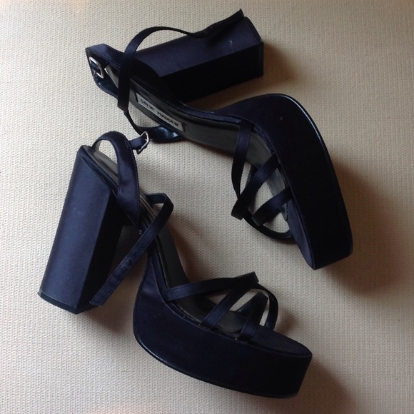 Steve Madden Shoes - Black Steve Madden 'Twinkle' Sandals