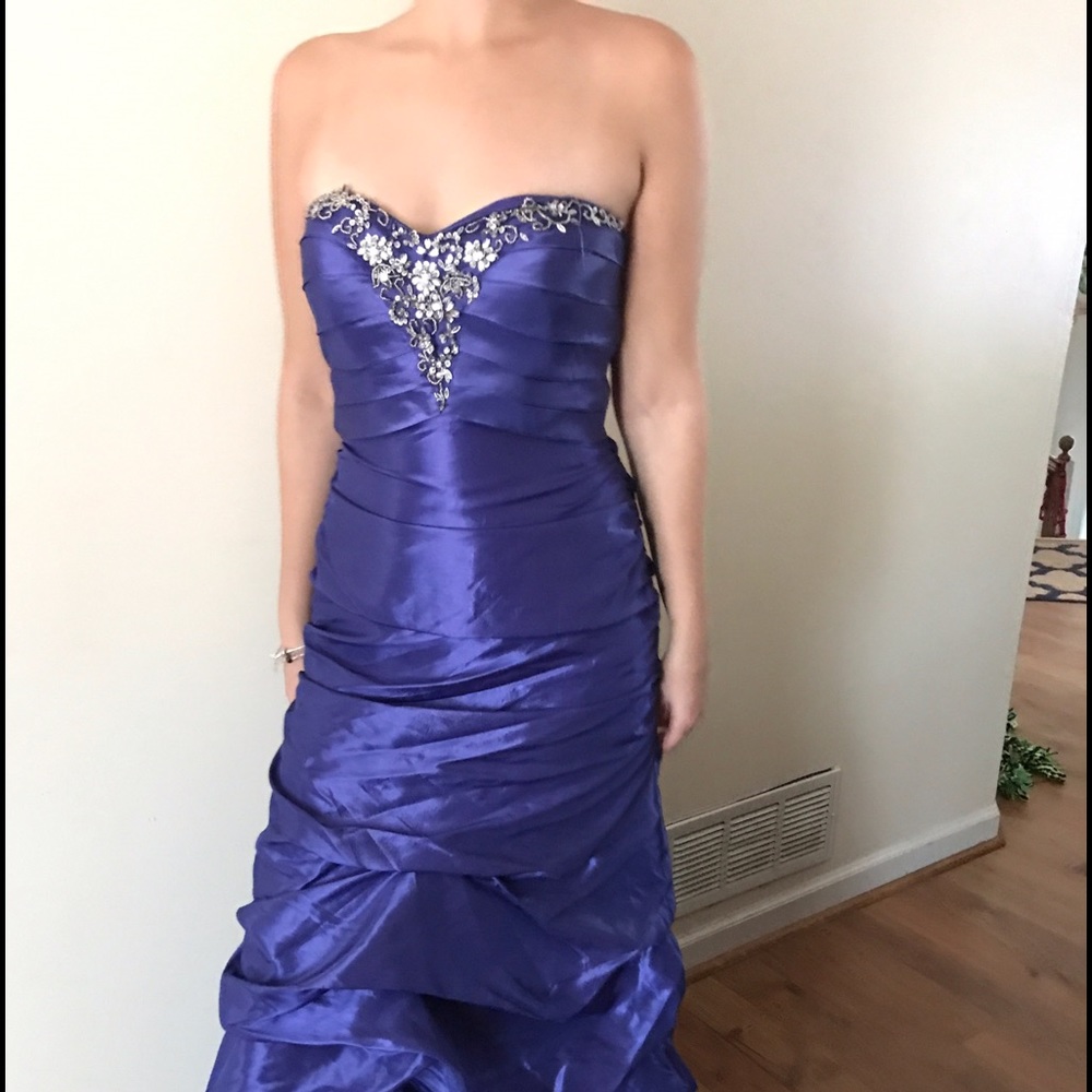 Beautiful purple prom dress for sale! Worn once!