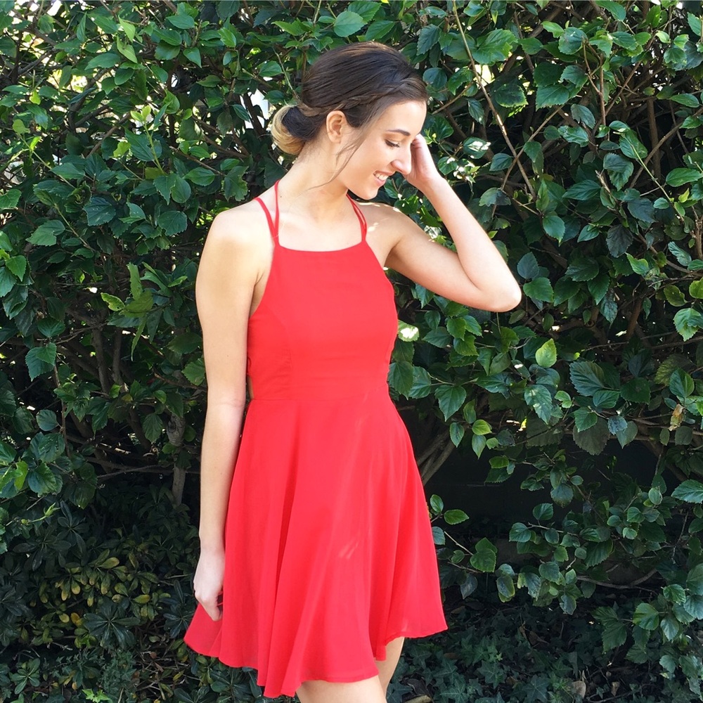red lace up dress - Picture 2 of 4