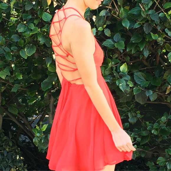 red lace up dress - Picture 4 of 4