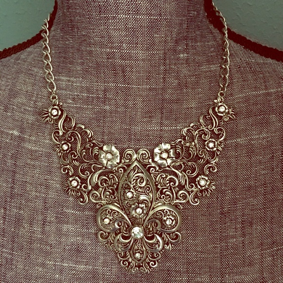 Boutique Jewelry - Fleur de Lis Statement Necklace Silver Rhinestone Boutique Jewelry - Fleur de Lis Statement Necklace Silver Rhinestone