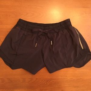 Lululemon Athletica drawstring short