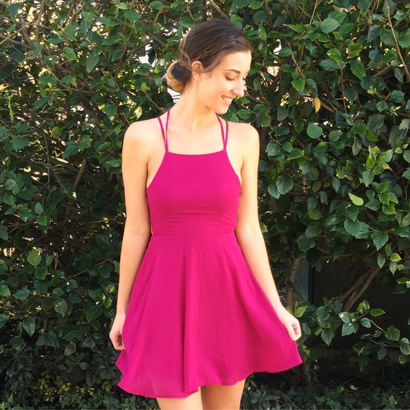 magenta lace up dress - Picture 4 of 4