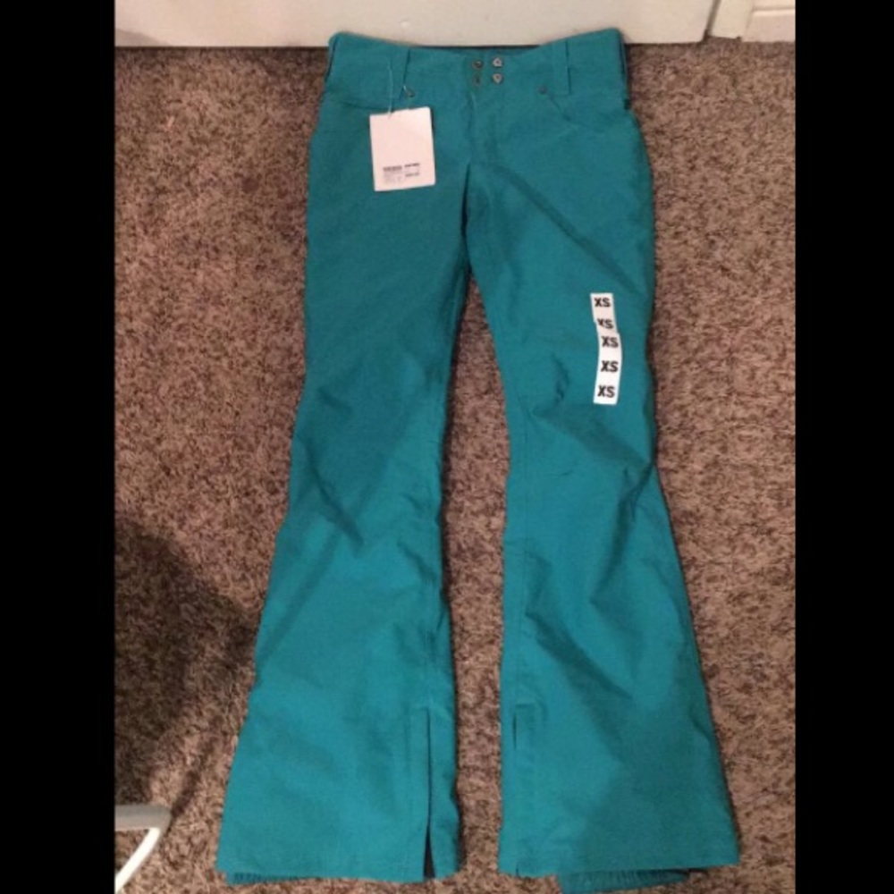 New Snowboarding pants