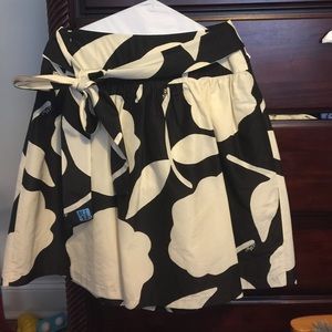 Size 4 Lilly Pulitzer skirt excellent condition