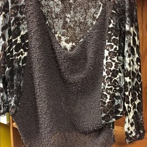 Brown/blue leopard top