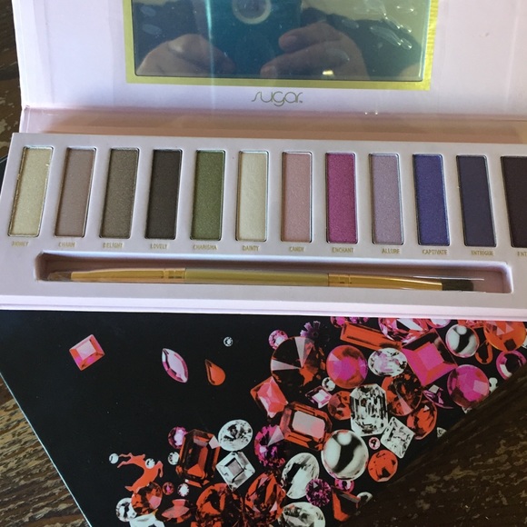 Sugar Sweet Echantress Eyeshadow Palette - Picture 2 of 4