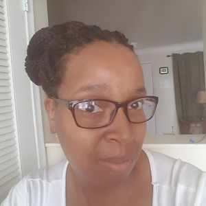 Meet your Posher, Shelly