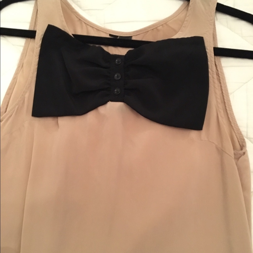 H&M Bow dress - Picture 2 of 3