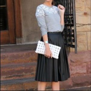 Topshop Pleated Midi Skirt - Black Vegan Size 2