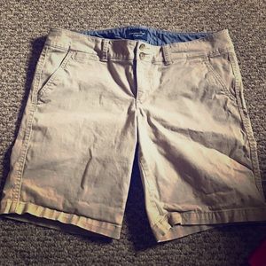 American Eagle Size 10 Bermuda Shorts