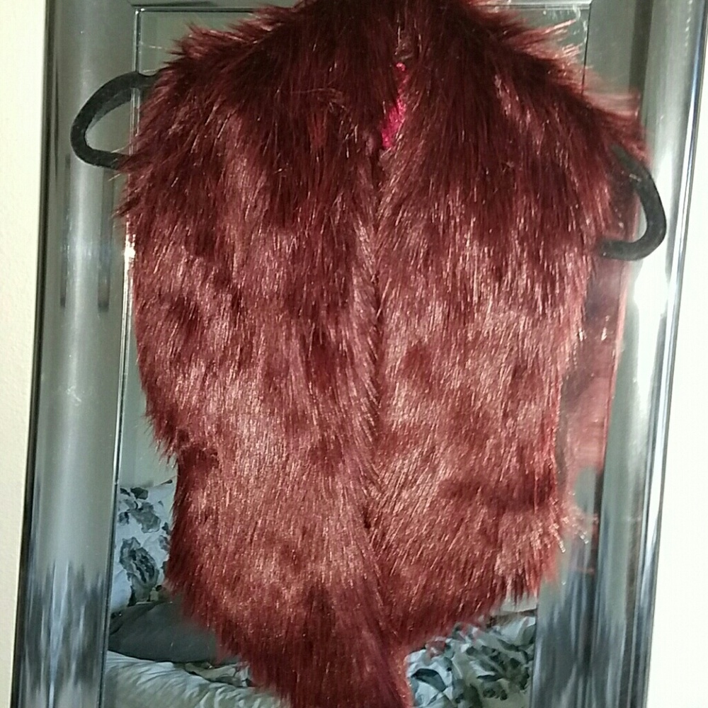 Faux fur collar