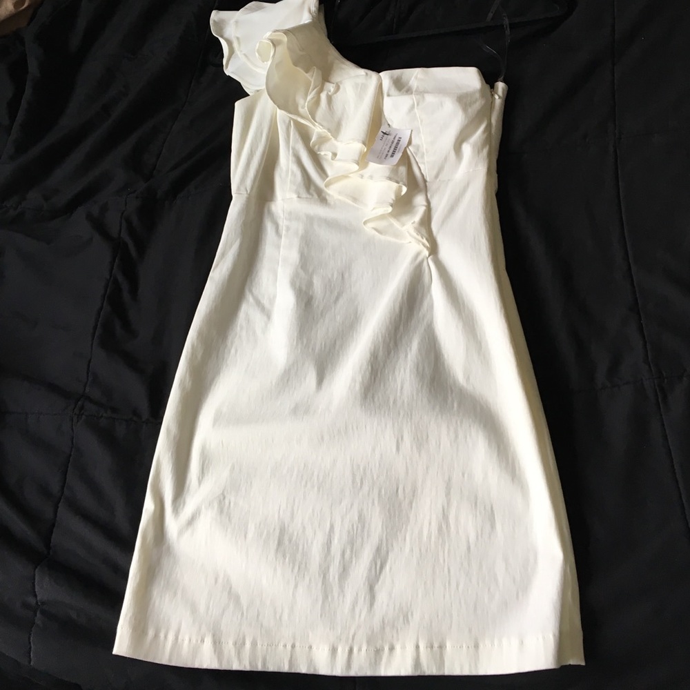 Sexy, White Asymmetrical Party Mini Dress - Small