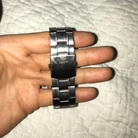 Guess Watch - Picture 2 of 3