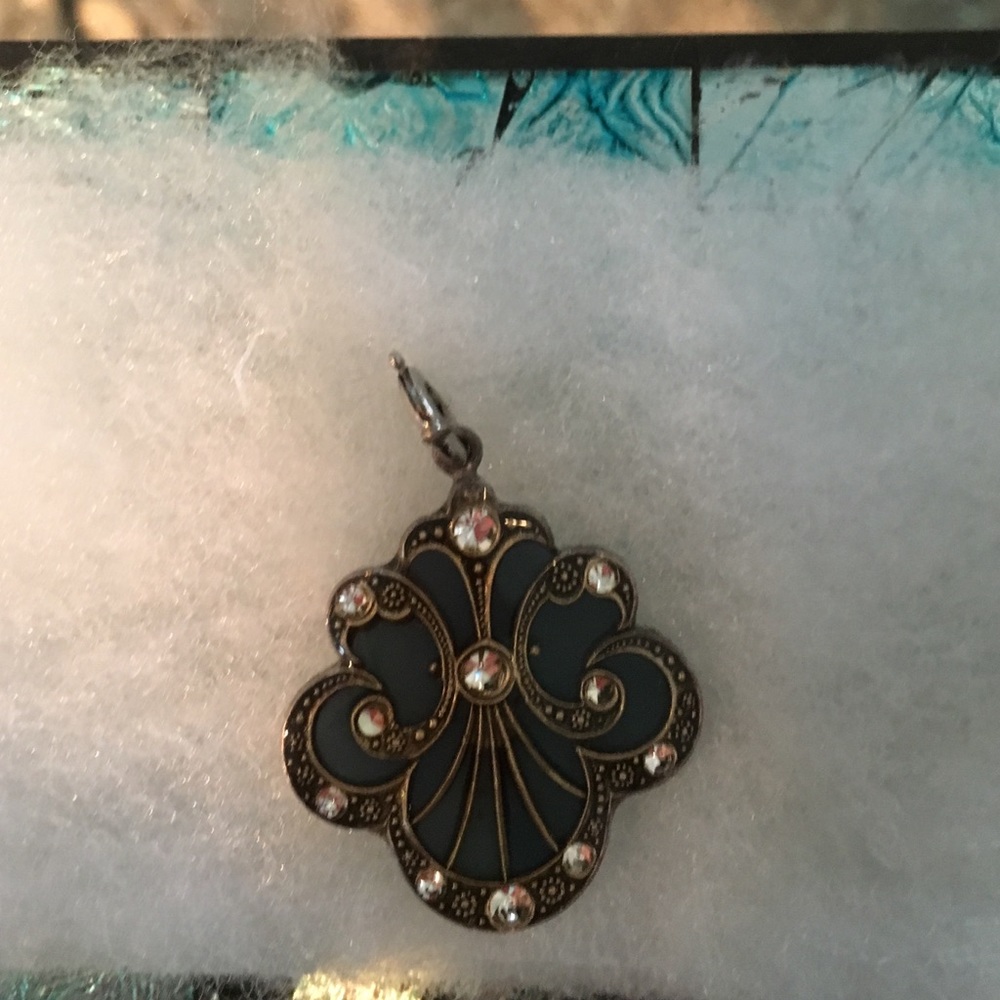 Vintage pendant