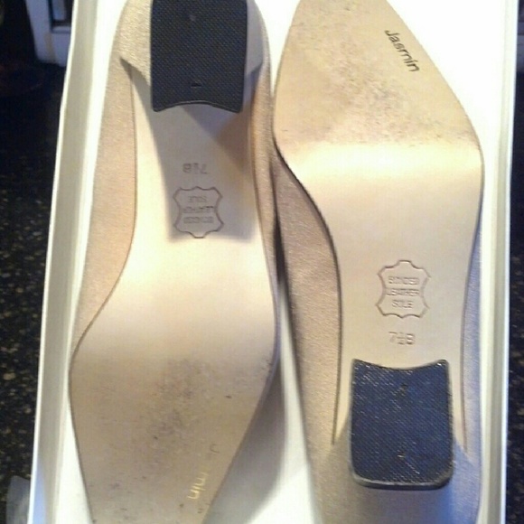 Jasmin Classic Beige/Khaki Fabric Pumps/Heels - Picture 2 of 14
