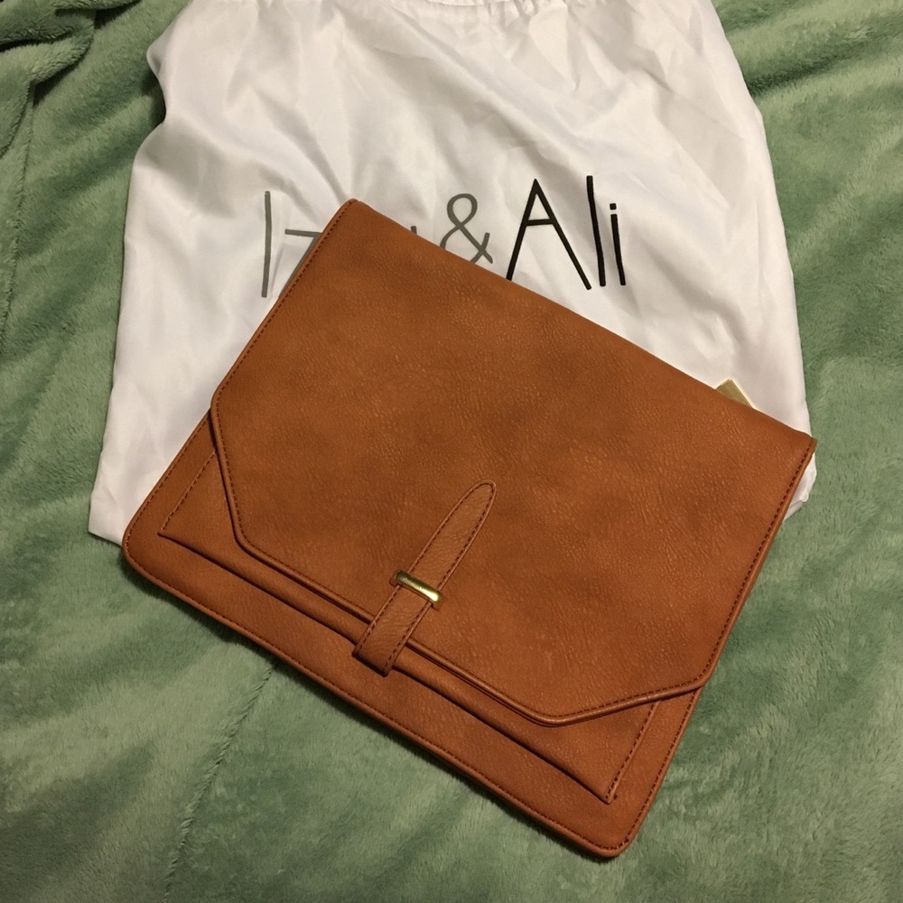 Beautiful clutch by Izzy & Ali.