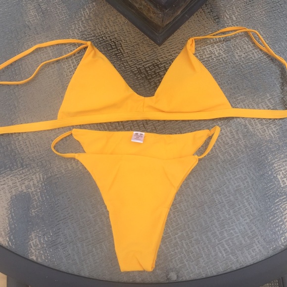 • Saffron Minimalist Bikini • - Picture 5 of 8