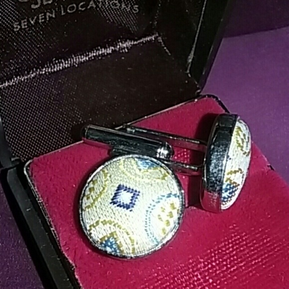 Bundle of 3 cufflink sets - Picture 4 of 4