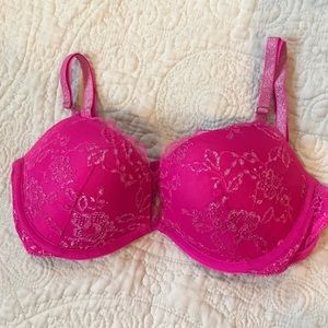 FINAL PRICE NWOT VS Push-up