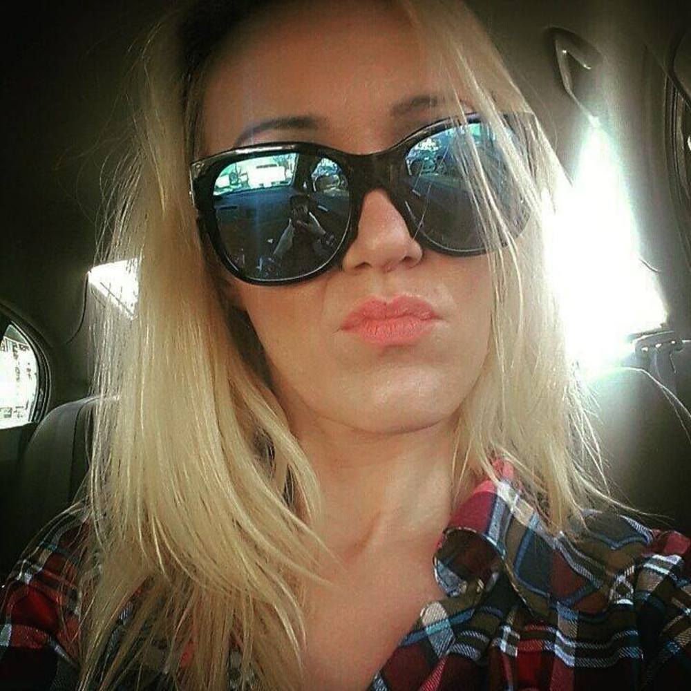 Meet your Posher, Renee