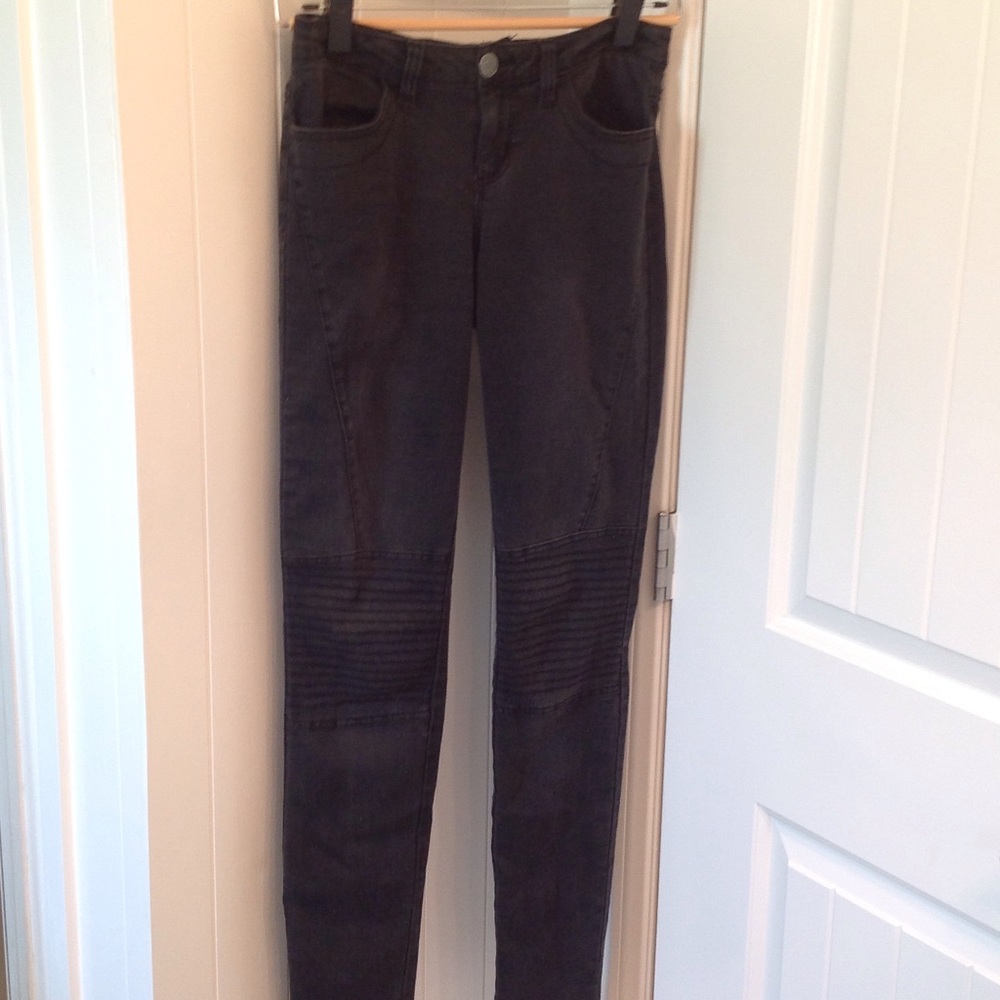 Black Moto Knee Skinny Jeans