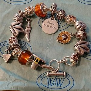 THE CHARMING NOVEMBER BRACELET