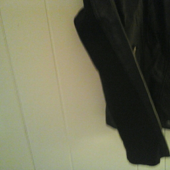 FAUX LEATHER JACKET FROM (Stitch fix) - Picture 4 of 4