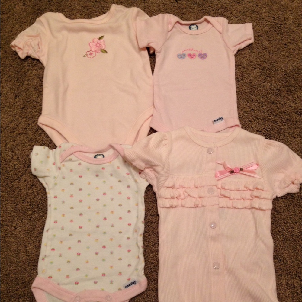 Brand new without tag Girl newborn onesie