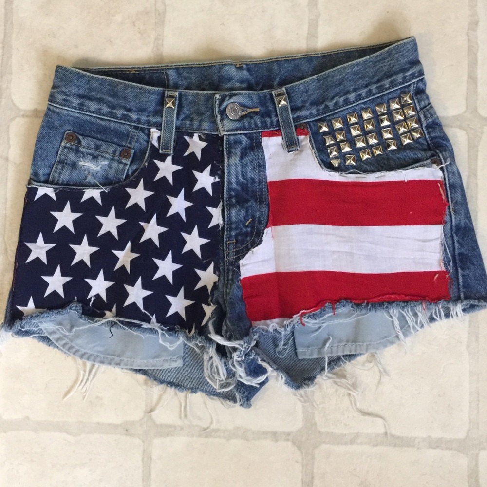 DIY LEVI American flag shorts