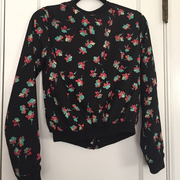 Spring Jacket - Picture 3 of 4