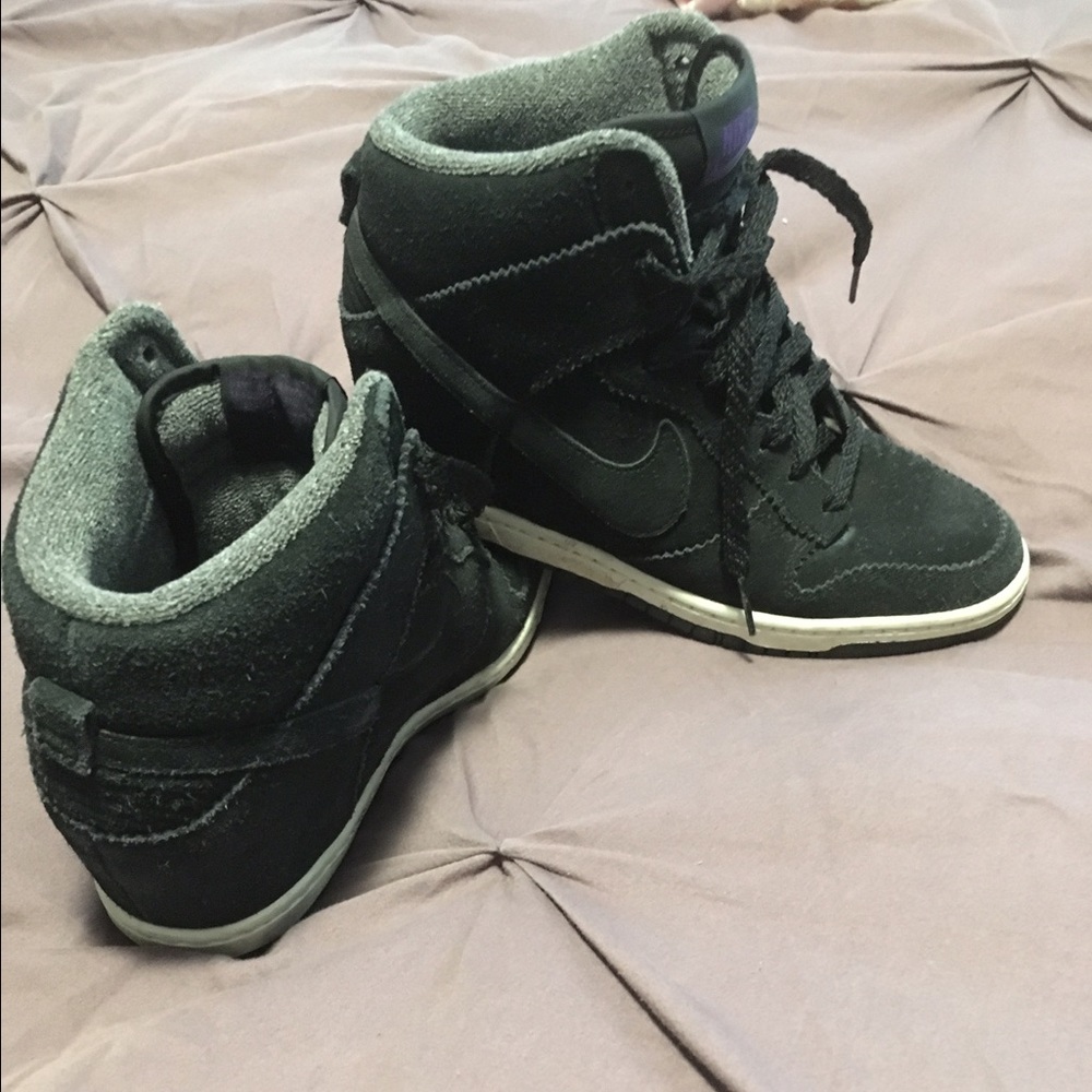 Black Nike wedge sneakers