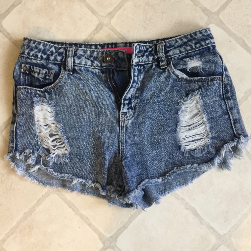 Vintage High waisted jean shorts