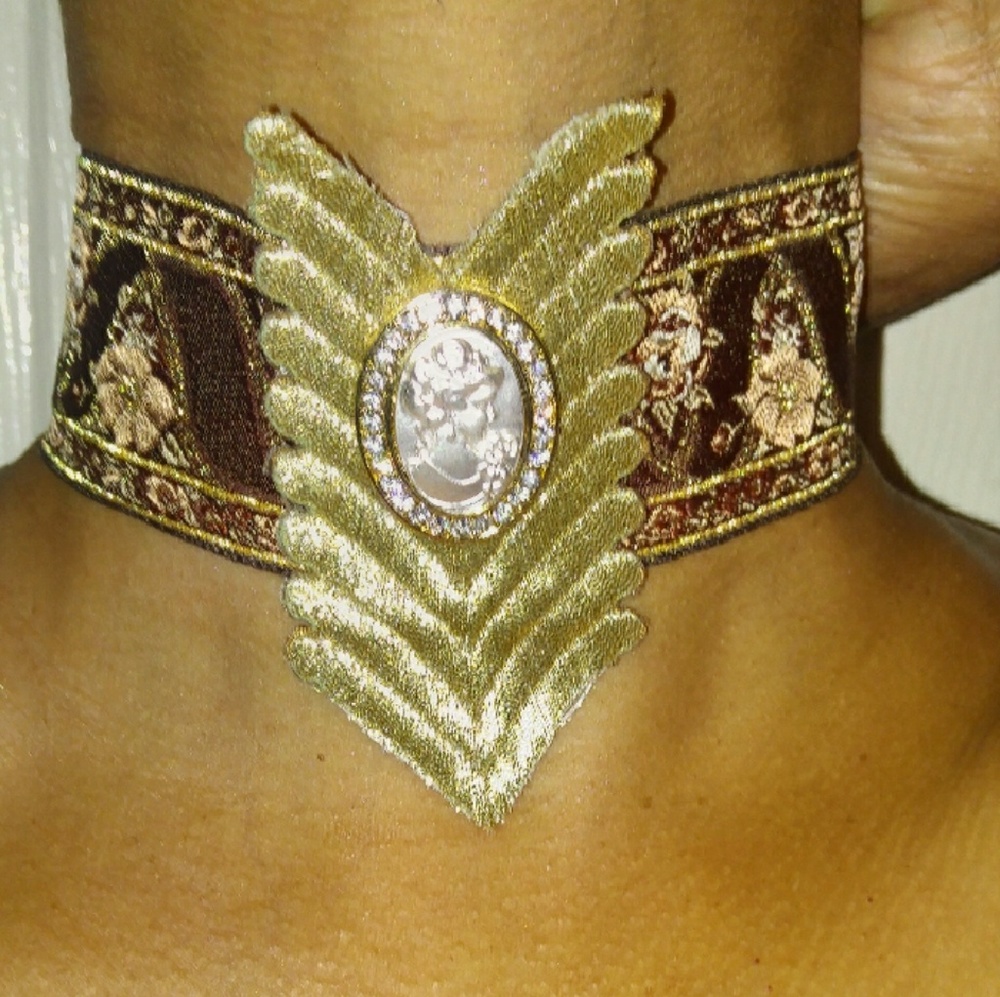 Fabric and leather choker