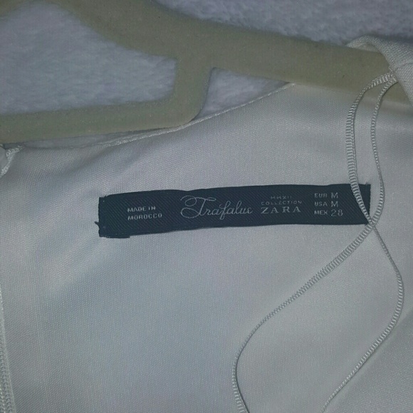 Zara Trafaluc V Neck dress- BNWT - Picture 2 of 7