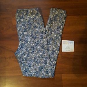 Lularoe os  flower  yellow roses leggings