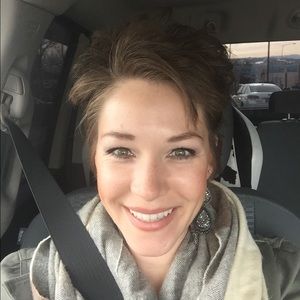 Meet your Posher, Kim