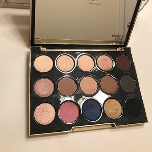 Urban Decay Gwen Stefani Eyeshadow palette