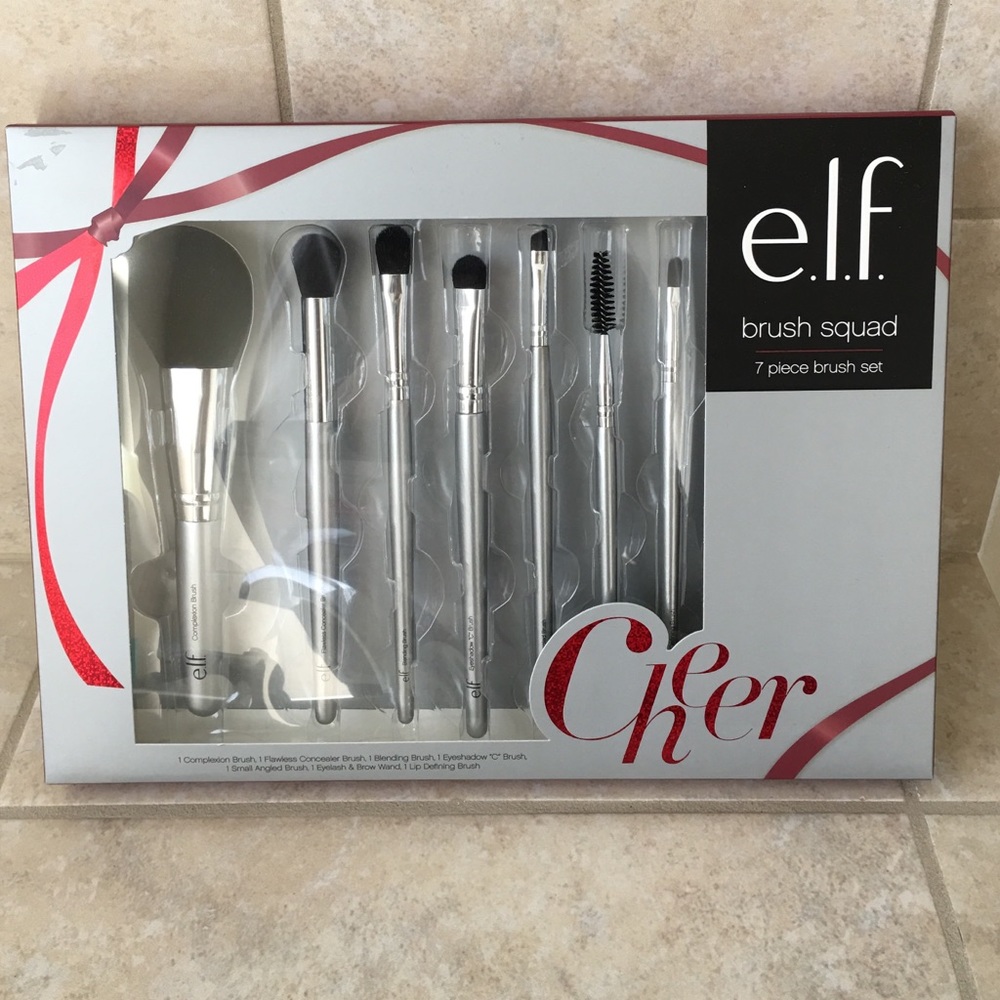 7 piece E.L.F brush set