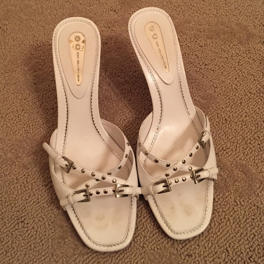 GCI white with silver detailing pumps