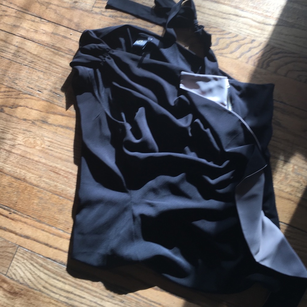 Woman's one shoulder shirt great shape S\L live