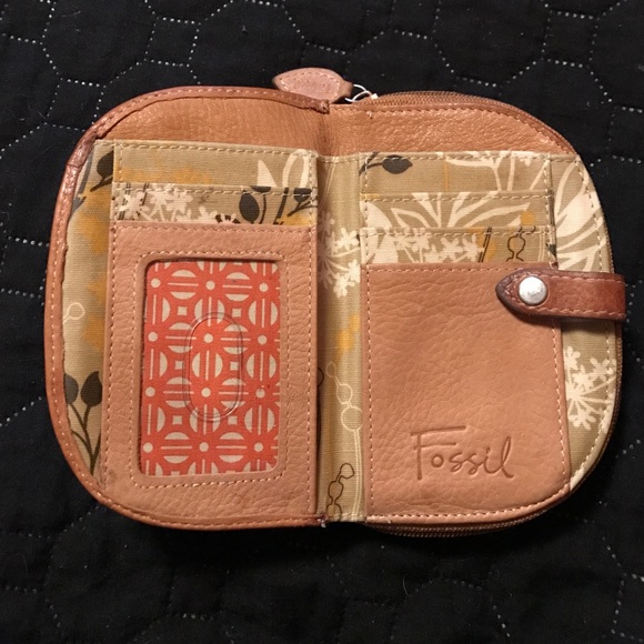 Fossil Wallet - Picture 2 of 4