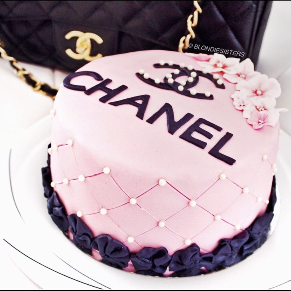 Meet your Posher, Zina