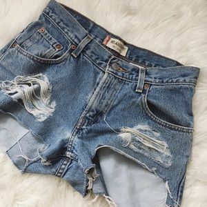 VINTAGE LEVIS DISTRESSED CUTOFFS