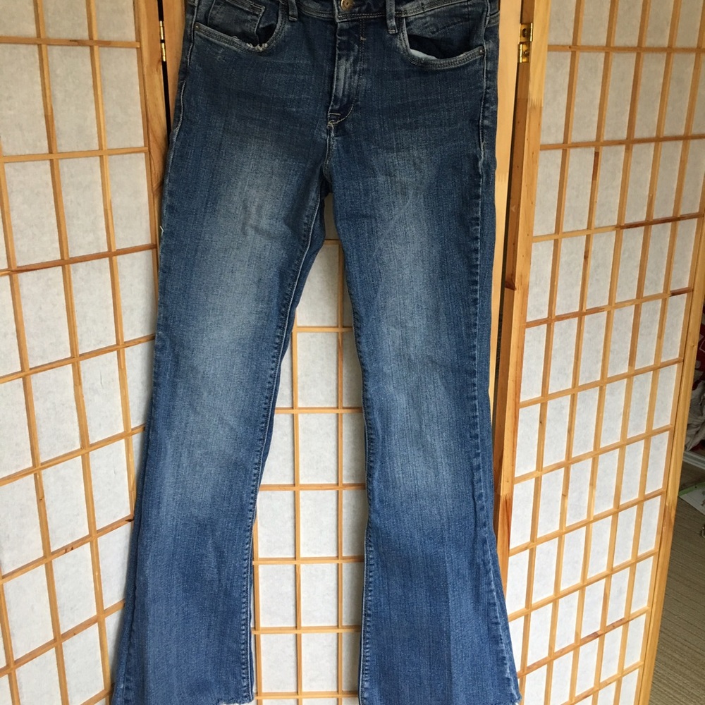 Zara Flare Leg Fringe Jeans 👖