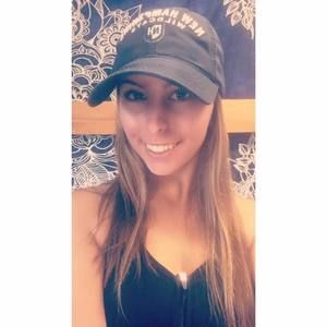 Meet your Posher, Caitlyn