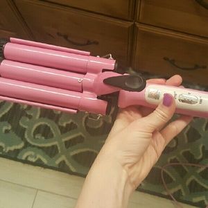 Three barrel curling iron
