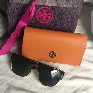 Brand new Tory Burch sunglasses