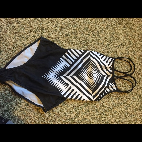 Bathing Suit - Picture 2 of 4